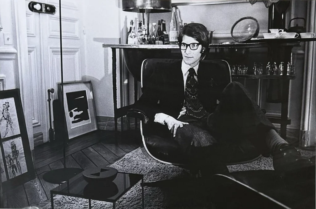Yves Saint Laurent dans son intérieur, 1967 — Henri Elwing